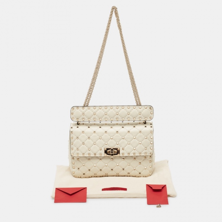 Pre Owned Valentino Off White Quilted Leather Medium Rockstud Spike Top Handle Bag