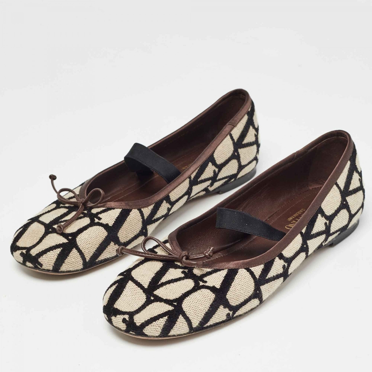Pre Owned Valentino White/Black Canvas Ballet Flats Size 39.5