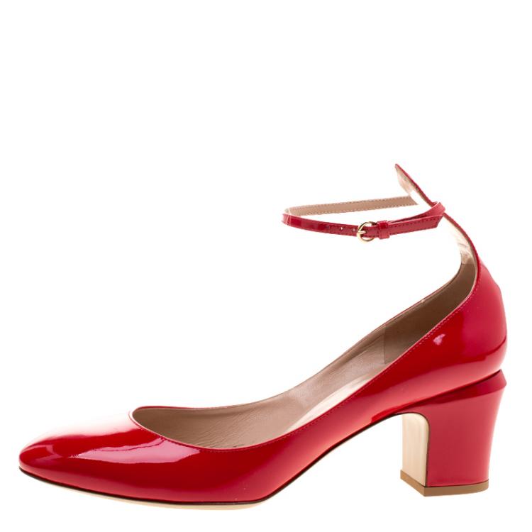 marionet sjæl En sætning Valentino Red Patent Leather Tango Ankle Strap Pumps Size 40.5 Valentino |  TLC