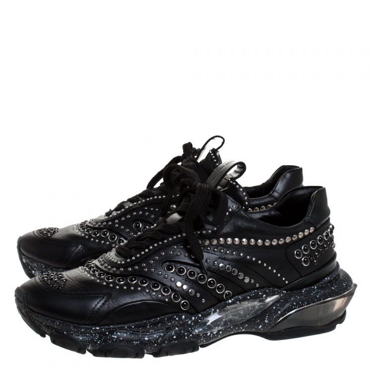 Pre Owned Valentino Black Leather Studded Low Top Sneakers Size 41