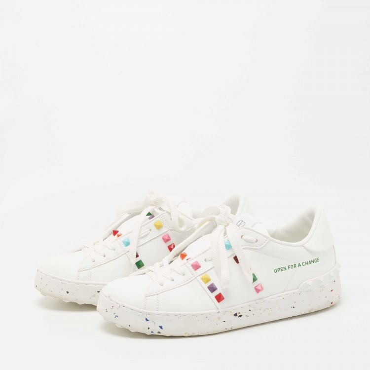 مملوكة مسبقًا Valentino White Leather Rockstud Sneakers Size 38