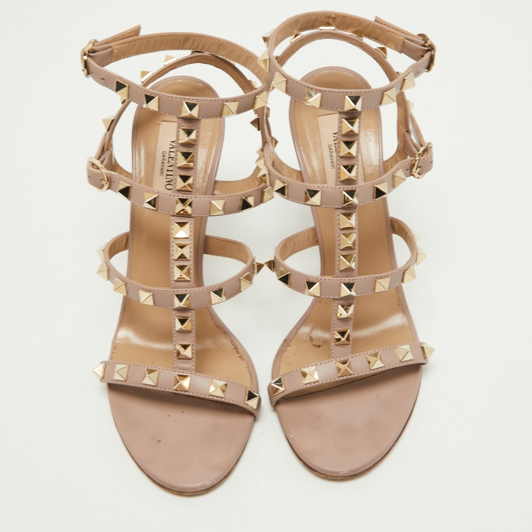 Pre Owned Valentino Beige Leather Rockstud Sandals Size 36