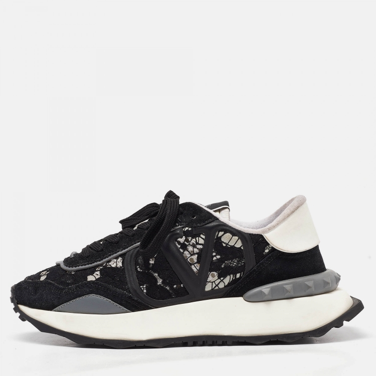 مملوكة مسبقًا Valentino Black/White Suede and Floral Lace Lacerunner Low Top Sneakers Size 37.5