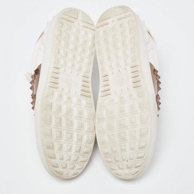 Pre Owned Valentino White/Brown Leather Rockstud Low Top Sneakers Size 38