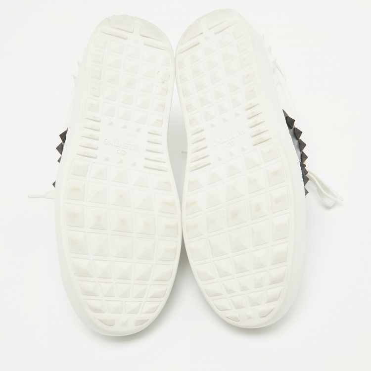 Pre Owned Valentino White/Black Leather Rockstud Untitled Sneakers Size 37
