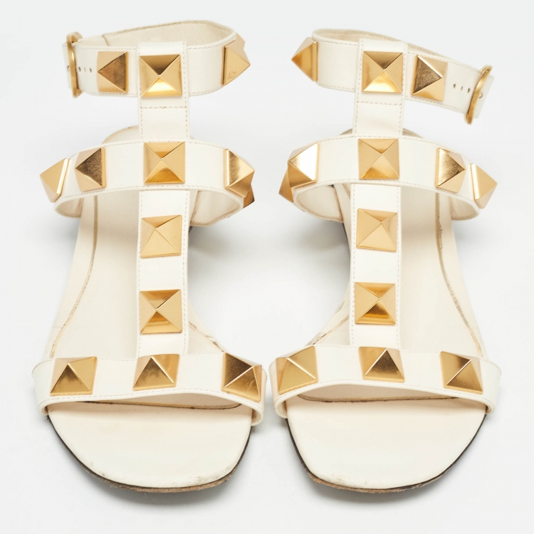 Pre Owned Valentino Cream Leather Roman Stud Ankle Strap Sandals Size 38.5