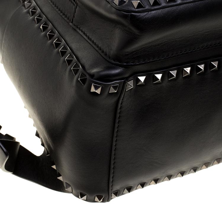 Pre Owned Valentino Black Leather Rockstud Backpack