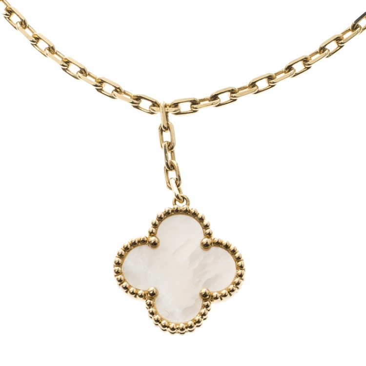 Pre Owned Van Cleef & Arpels Lucky Alhambra 4 Motifs 18K Yellow Gold Bracelet