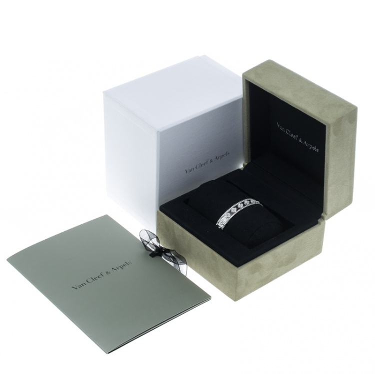 Pre Owned Van Cleef & Arpels Perlée Clover Diamond & 18k White Gold Bracelet M