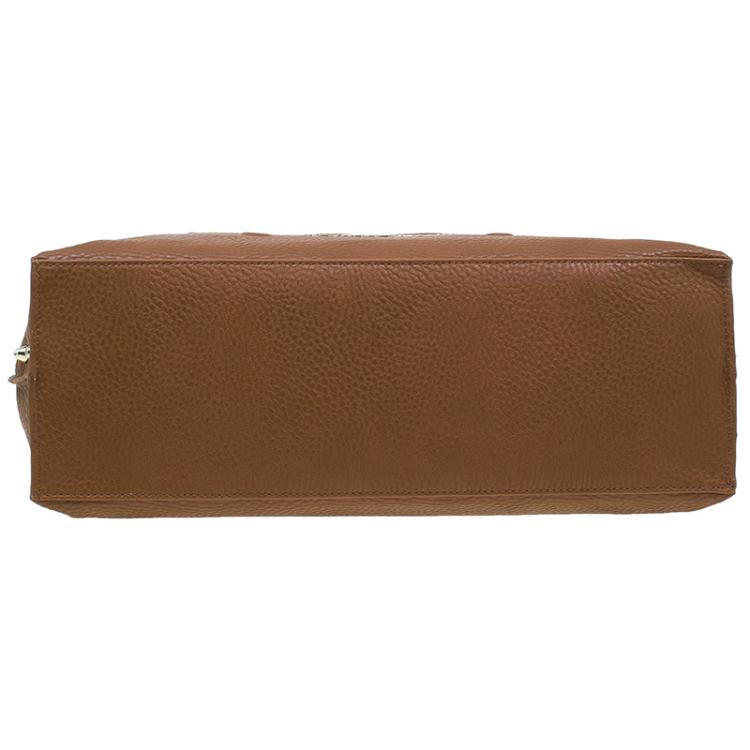 مملوكة مسبقًا Versace Jeans Brown Pebbled Leather Crystal Studs Hobo