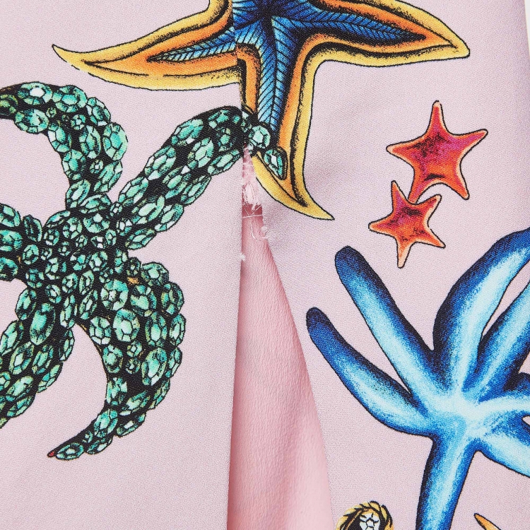 مملوكة مسبقًا Versace Pink Star Print Crepe Midi Dress L