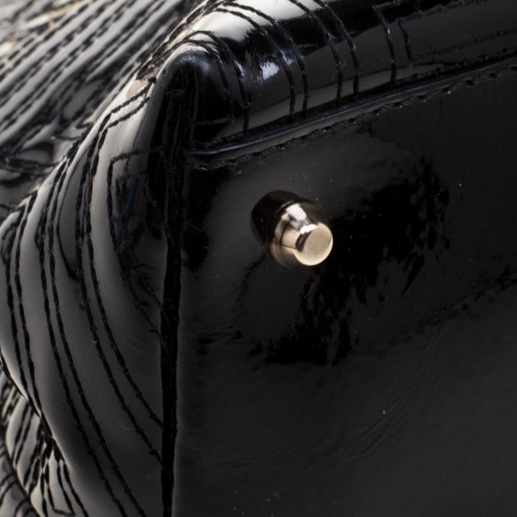 Pre Owned Versace Black Quilted Patent Leather Snap Out Of It Tote
