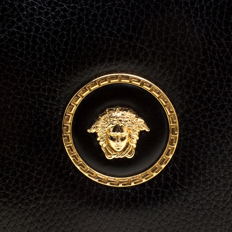 مملوكة مسبقًا Versace Black Leather Medusa Shoulder Bag 