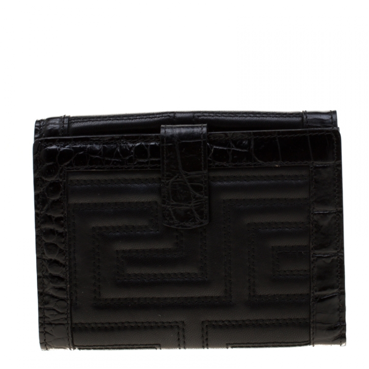 Pre Owned Versace Black Quilted Leather Bifold Wallet