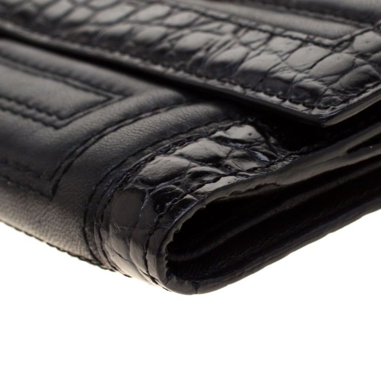 Pre Owned Versace Black Quilted Leather Bifold Wallet