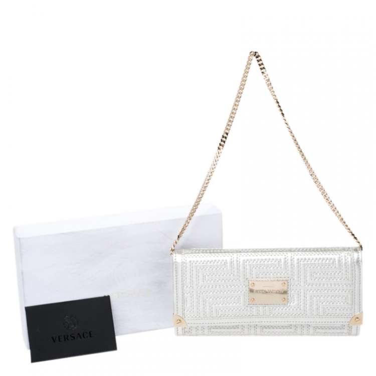 Pre Owned Versace Metallic White Quilted Leather Flap Chain Clutch
