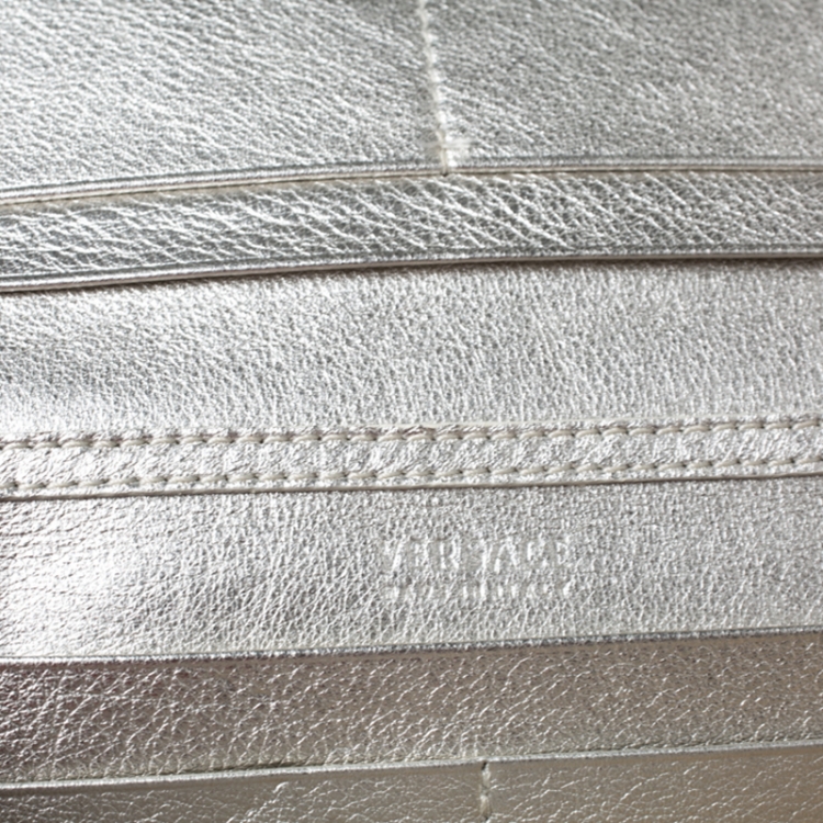 Pre Owned Versace Metallic White Quilted Leather Flap Chain Clutch