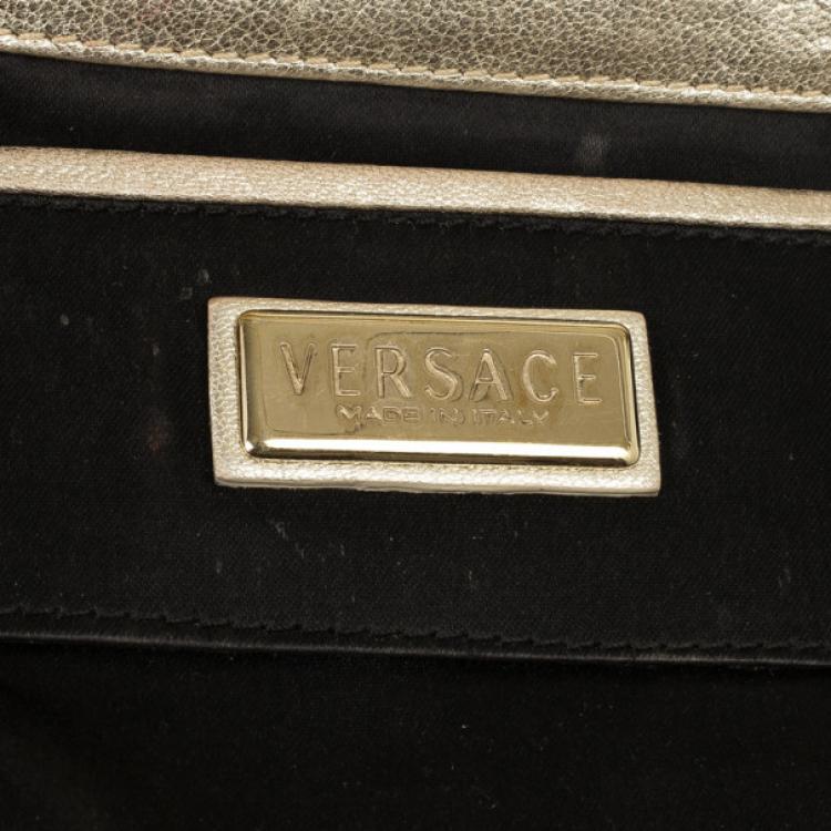 مملوكة مسبقًا Versace Black Monogram Madonna Boston Bag