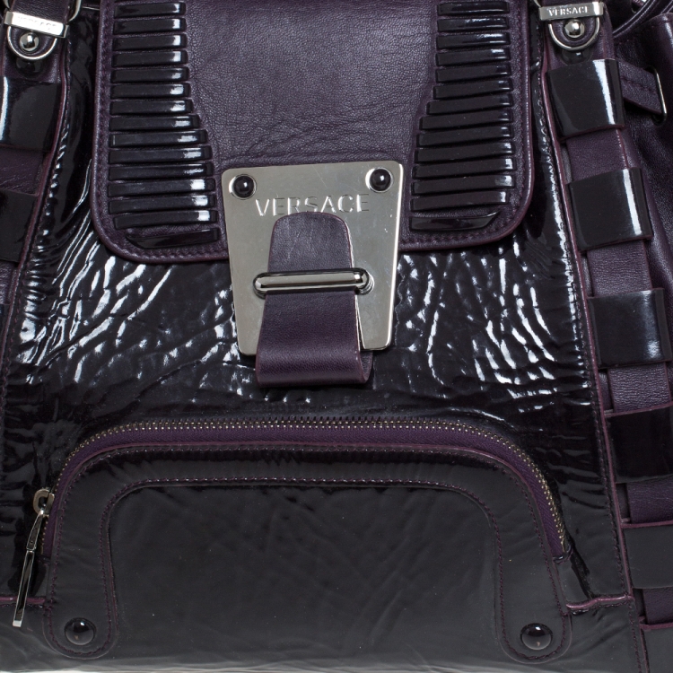 Pre Owned Versace Purple Patent Leather Loop Detail Shoulder Bag