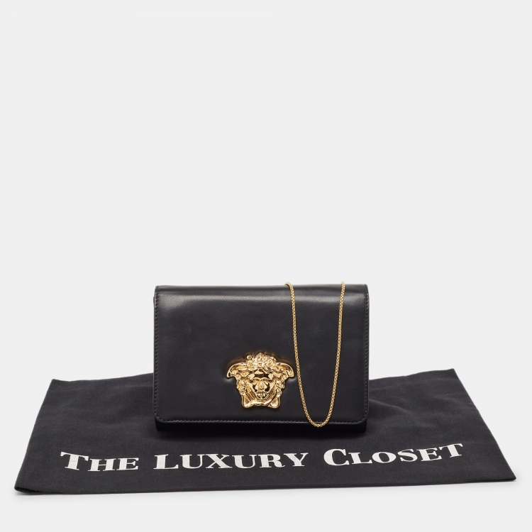 Pre Owned Versace Black Leather Palazzo Medusa Chain Clutch