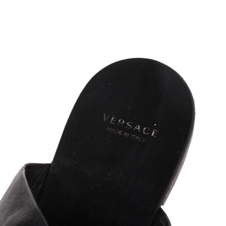 Pre Owned Versace Black Leather Medusa Detail Thong Flats Slides Size 41