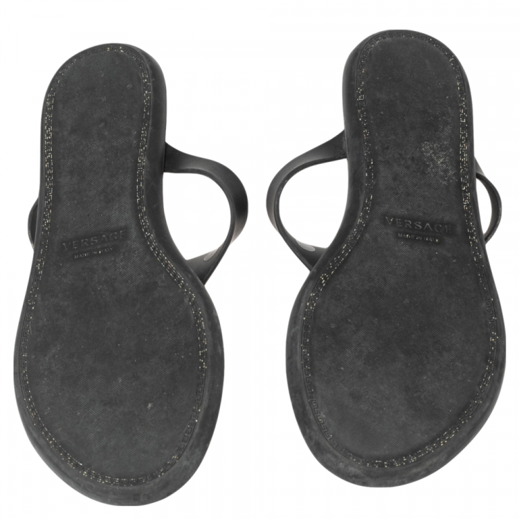 Pre Owned Versace Black Rubber Medusa Thong Flats Size 38