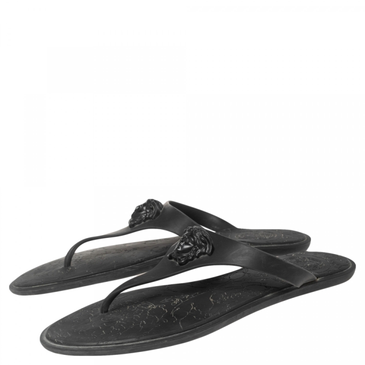 Pre Owned Versace Black Rubber Medusa Thong Flats Size 38