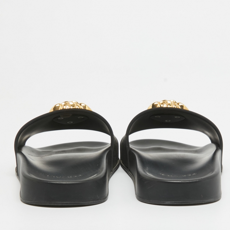 Pre Owned Versace Black Rubber Palazzo Pool Slides Size 39.5