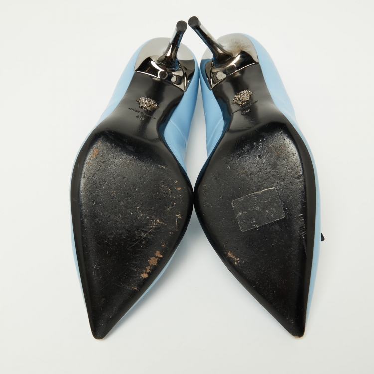 Pre Owned Versace Blue Leather Medusa Pointed Toe Pumps Size 40
