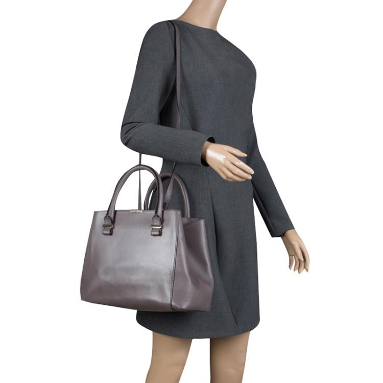 مملوكة مسبقًا Victoria Beckham Dark Grey Leather Quincy Tote