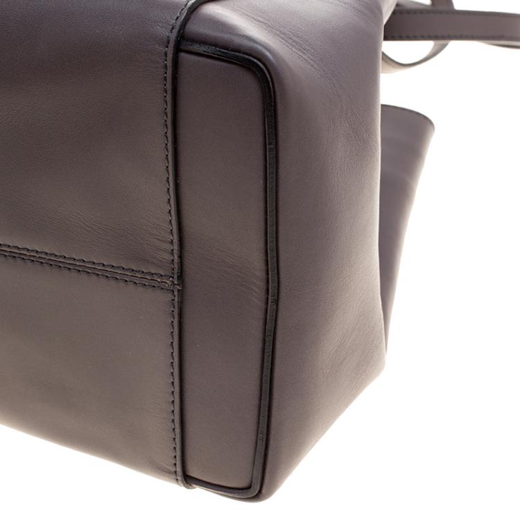 مملوكة مسبقًا Victoria Beckham Dark Grey Leather Quincy Tote