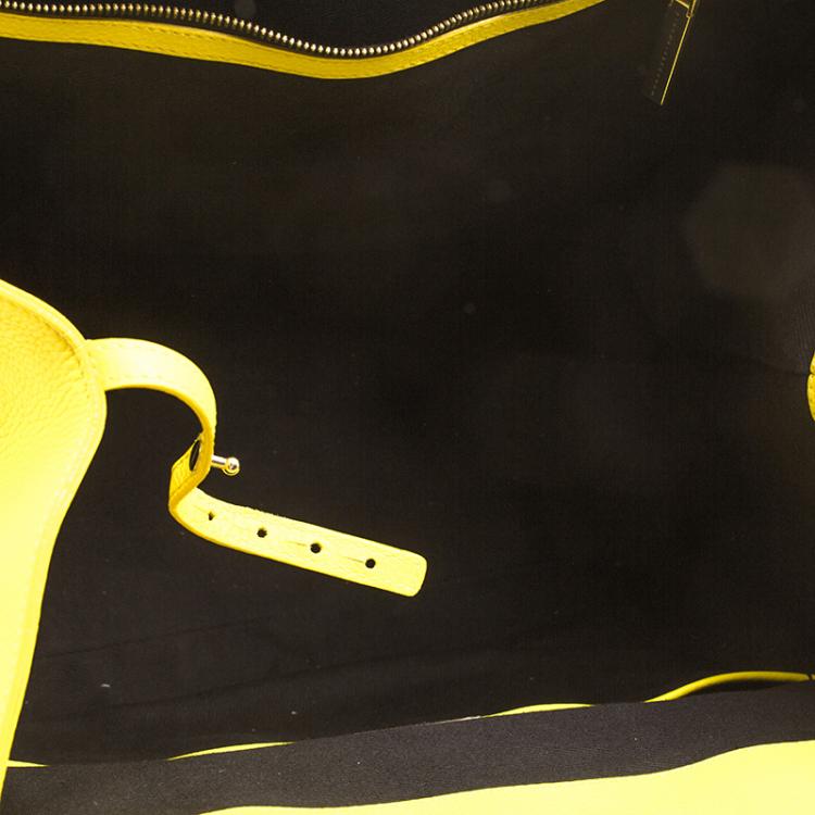 Pre Owned Victoria Beckham Yellow Leather Quincy Tote