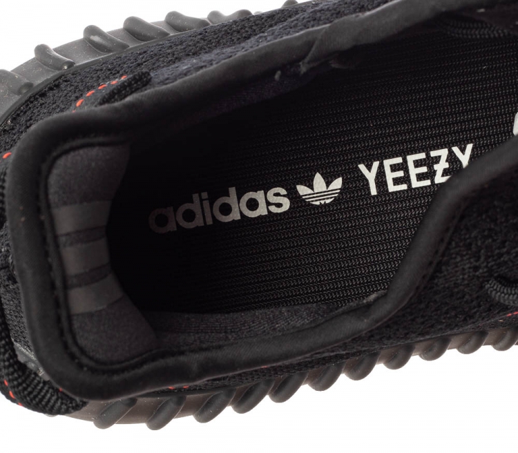 Pre Owned Adidas Yeezy Black/Red Knit Fabric Boost 350 V2 Low Top Sneakers Size 42