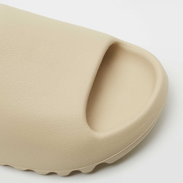 Pre Owned Yeezy x Adidas Cream Rubber Bone Slides Size 38