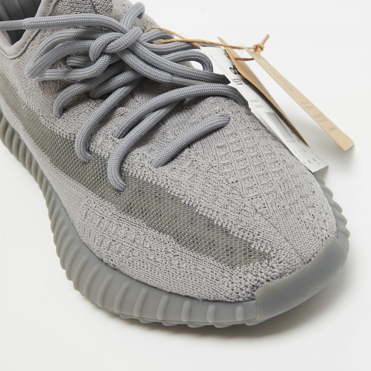 Pre Owned Yeezy x Adidas Grey Knit Fabric Boost 350 V2Steel Grey Sneakers Size 39 1/3