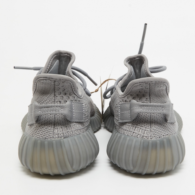 Pre Owned Yeezy x Adidas Grey Knit Fabric Boost 350 V2Steel Grey Sneakers Size 39 1/3