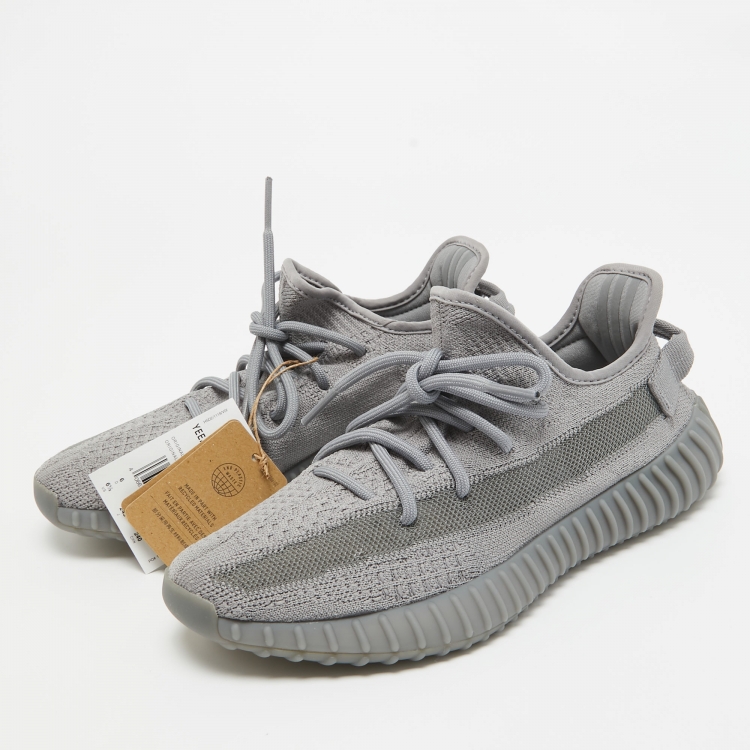 Pre Owned Yeezy x Adidas Grey Knit Fabric Boost 350 V2Steel Grey Sneakers Size 39 1/3