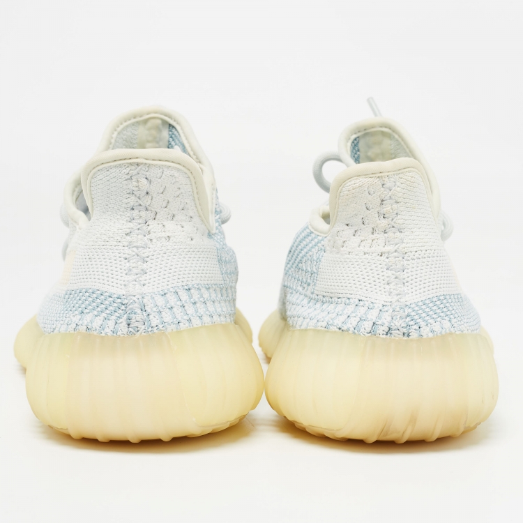 مملوكة مسبقًا Yeezy x Adidas Blue/White Knit Fabric Boost 350 V2 Cloud White Sneakers Size 38 2/3