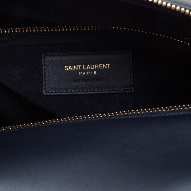 Pre Owned Saint Laurent Navy Blue Leather Classic Duffle 6 Bag