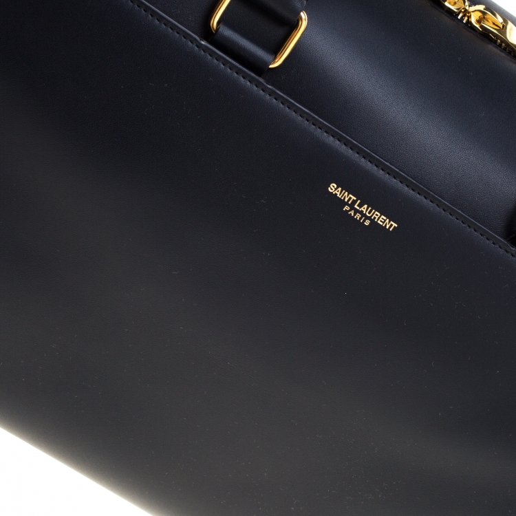 Pre Owned Saint Laurent Navy Blue Leather Classic Duffle 6 Bag
