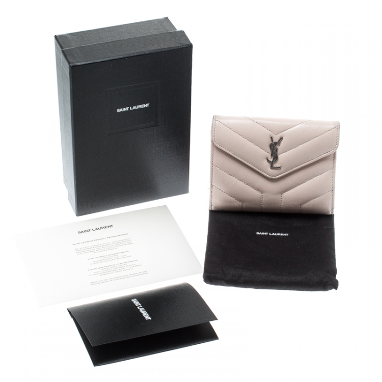 Pre Owned Saint Laurent Beige Matelasse Leather Small Loulou Wallet