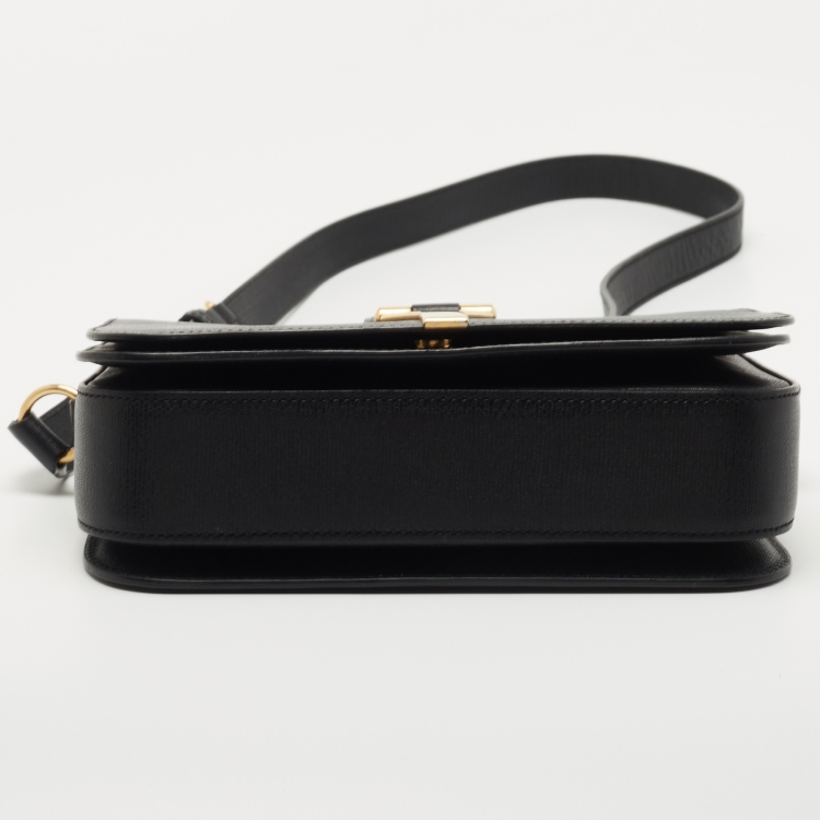 مملوكة مسبقًا Yves Saint Laurent Black Leather Chyc Shoulder Bag