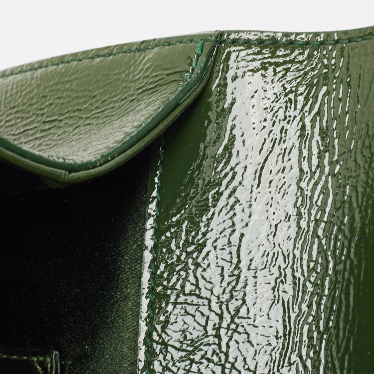 مملوكة مسبقًا Yves Saint Laurent Green Patent Leather Belle De Jour Flap Clutch