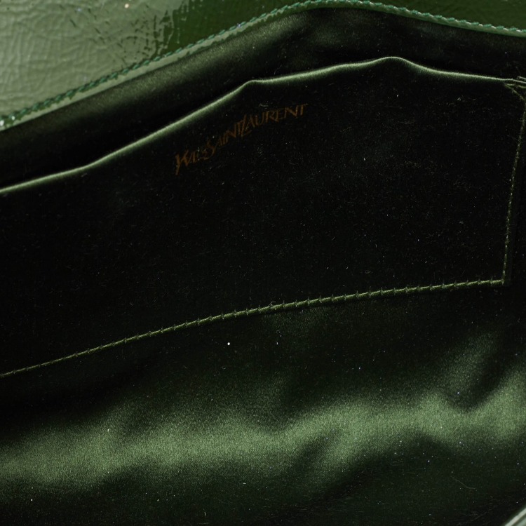 مملوكة مسبقًا Yves Saint Laurent Green Patent Leather Belle De Jour Flap Clutch