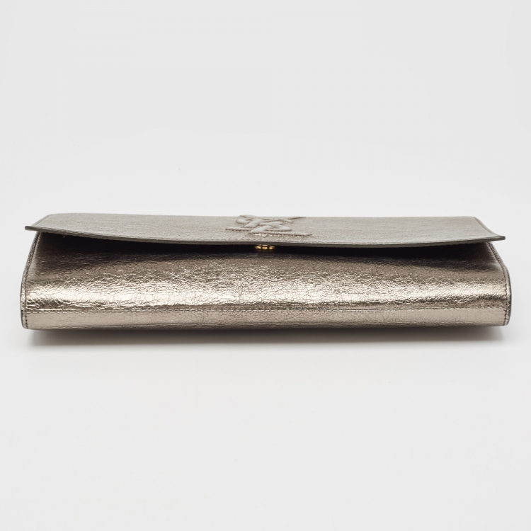 Pre Owned Yves Saint Laurent Metallic Leather Belle De Jour Flap Clutch