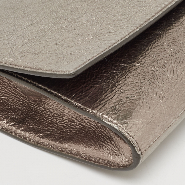 Pre Owned Yves Saint Laurent Metallic Leather Belle De Jour Flap Clutch