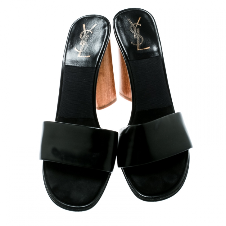 مملوكة مسبقًا Saint Laurent Paris Black Leather Sandals Size 39