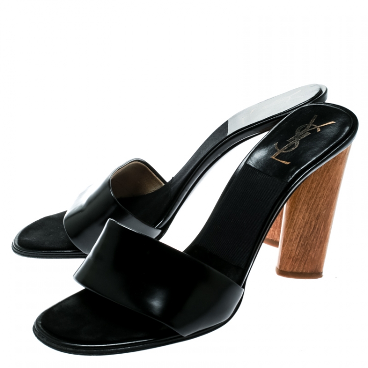 مملوكة مسبقًا Saint Laurent Paris Black Leather Sandals Size 39