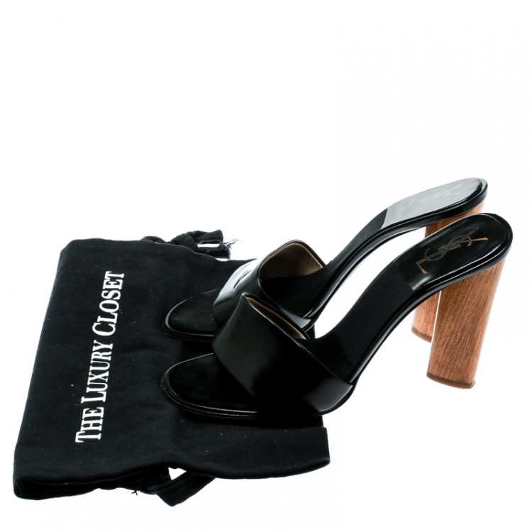 مملوكة مسبقًا Saint Laurent Paris Black Leather Sandals Size 39