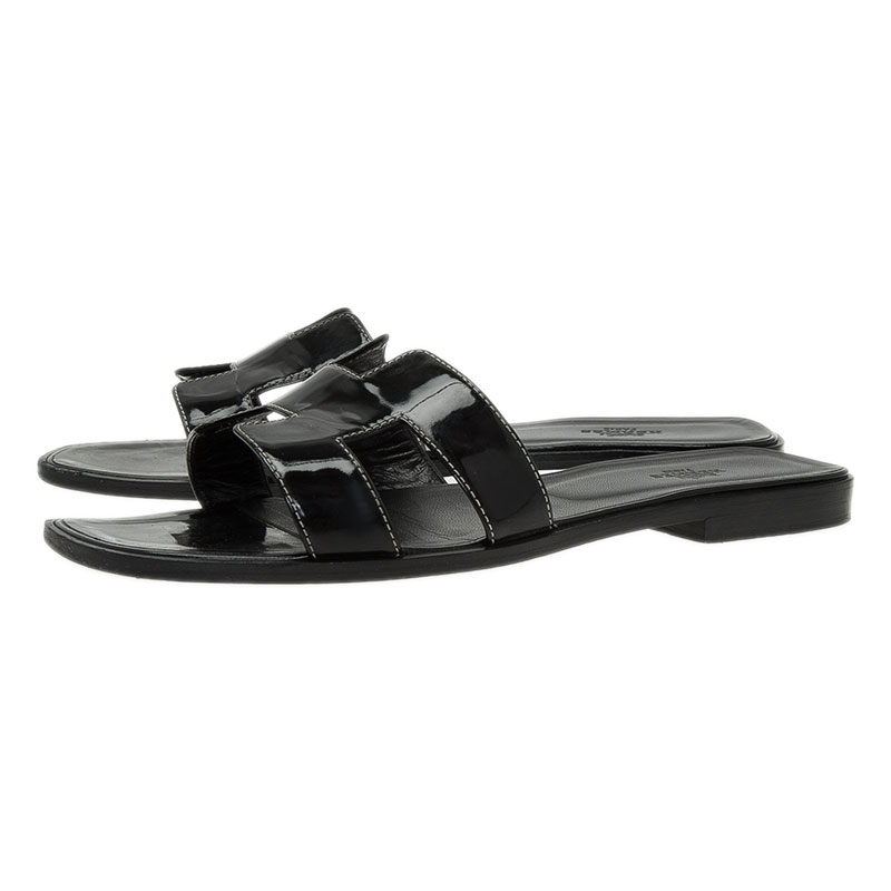 Hermes Black Leather Oran Flat Sandals Size 40.5 - Buy & Sell - LC
